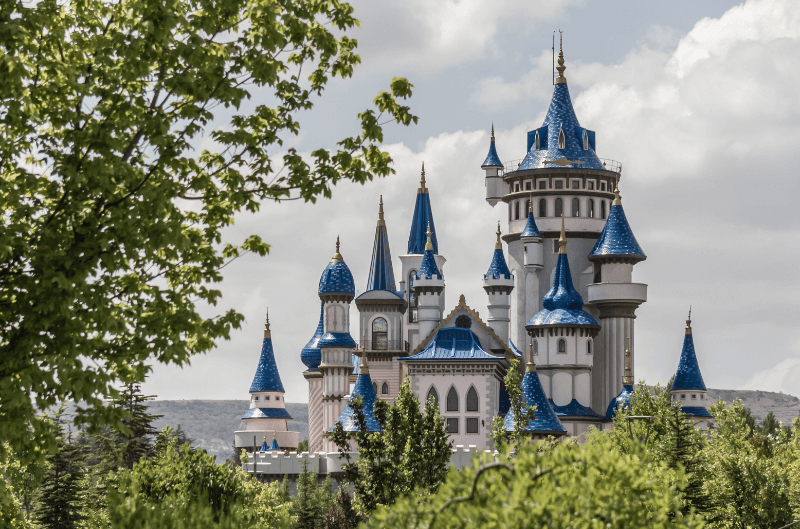 Fairytale castle (1)