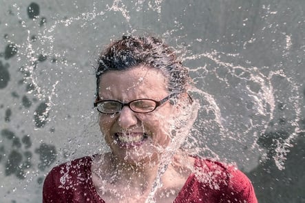 Water-splashed-in-face